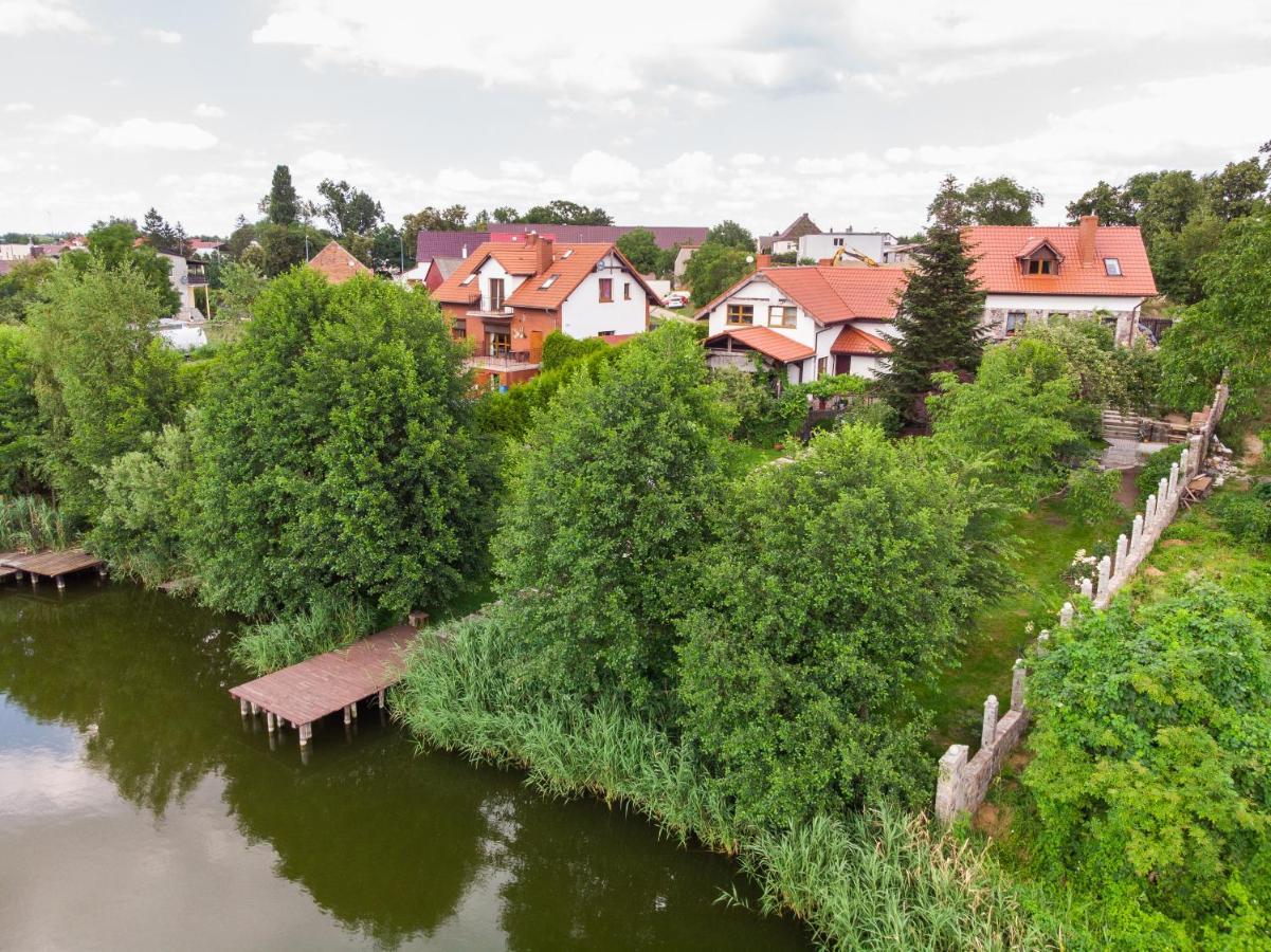 Dom Nad Jeziorem Z Prywatnym Pomostem I Lodka - Wifi I Parking W Cenie Villa Strzelce Krajenskie Kültér fotó